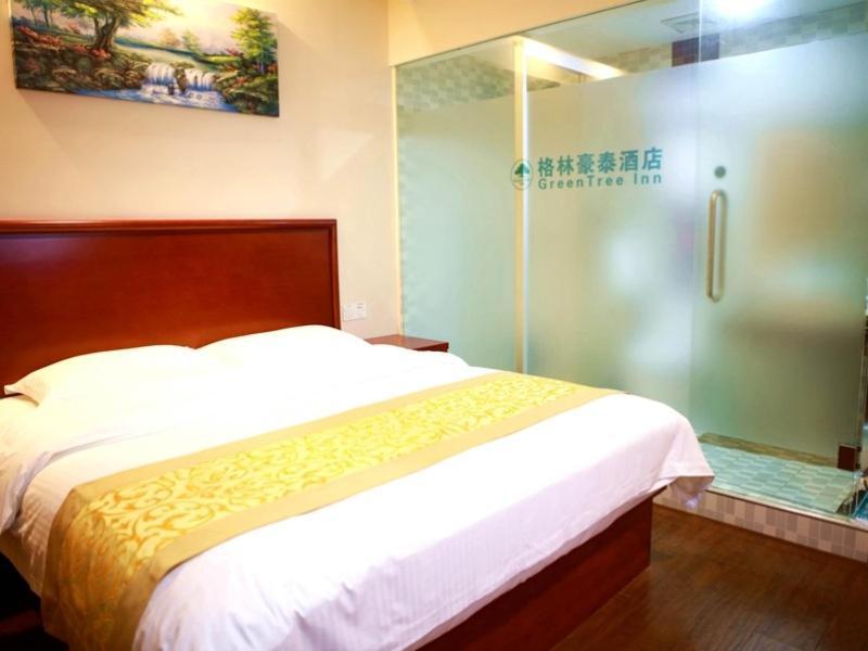 Greentree Inn Shanghai Hongqiao Hub Cao'An Road Huajiang Branch Road Express Hotel Jiading Eksteriør bilde