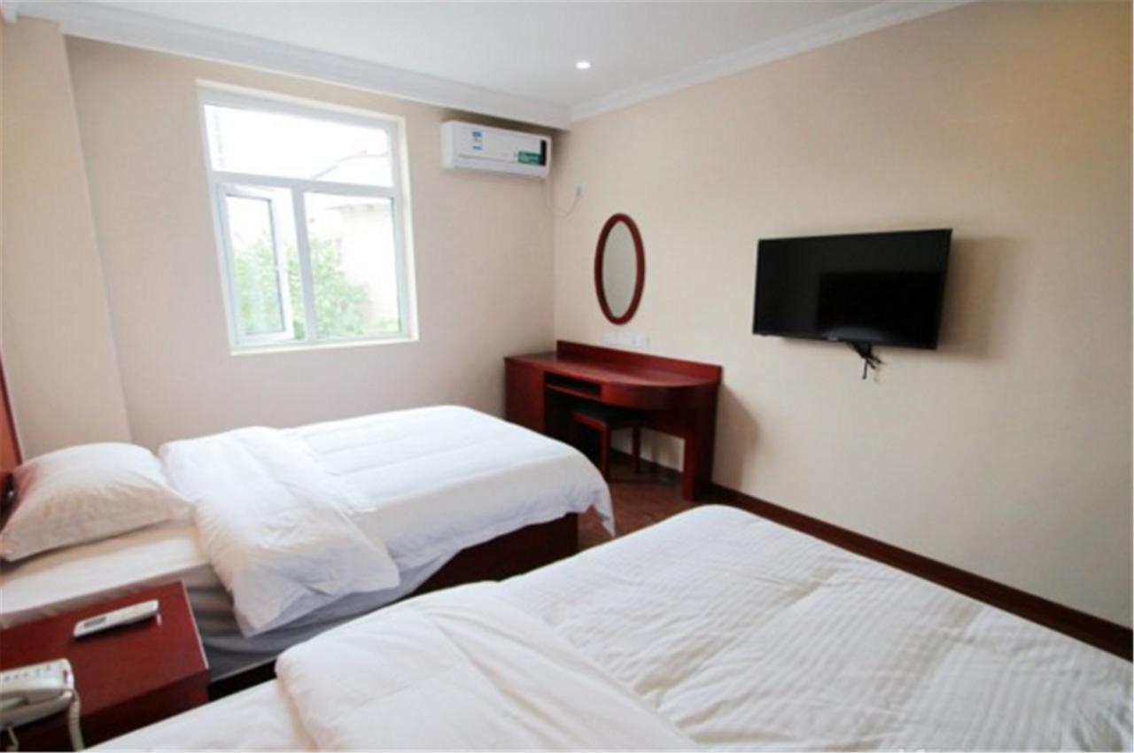 Greentree Inn Shanghai Hongqiao Hub Cao'An Road Huajiang Branch Road Express Hotel Jiading Eksteriør bilde